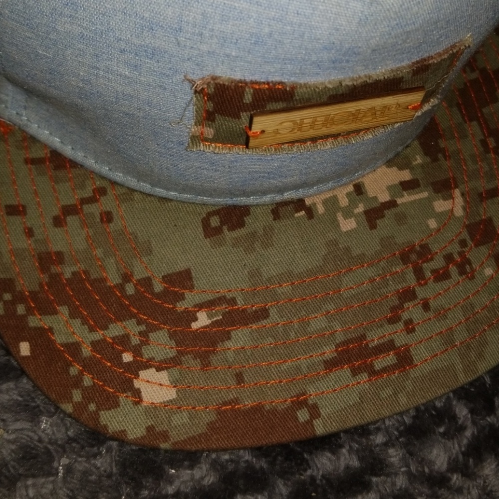 Hat - Picture 2 of 4